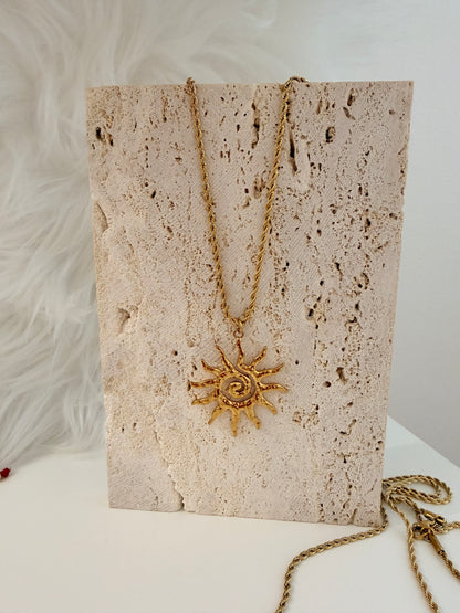 Connie Necklace