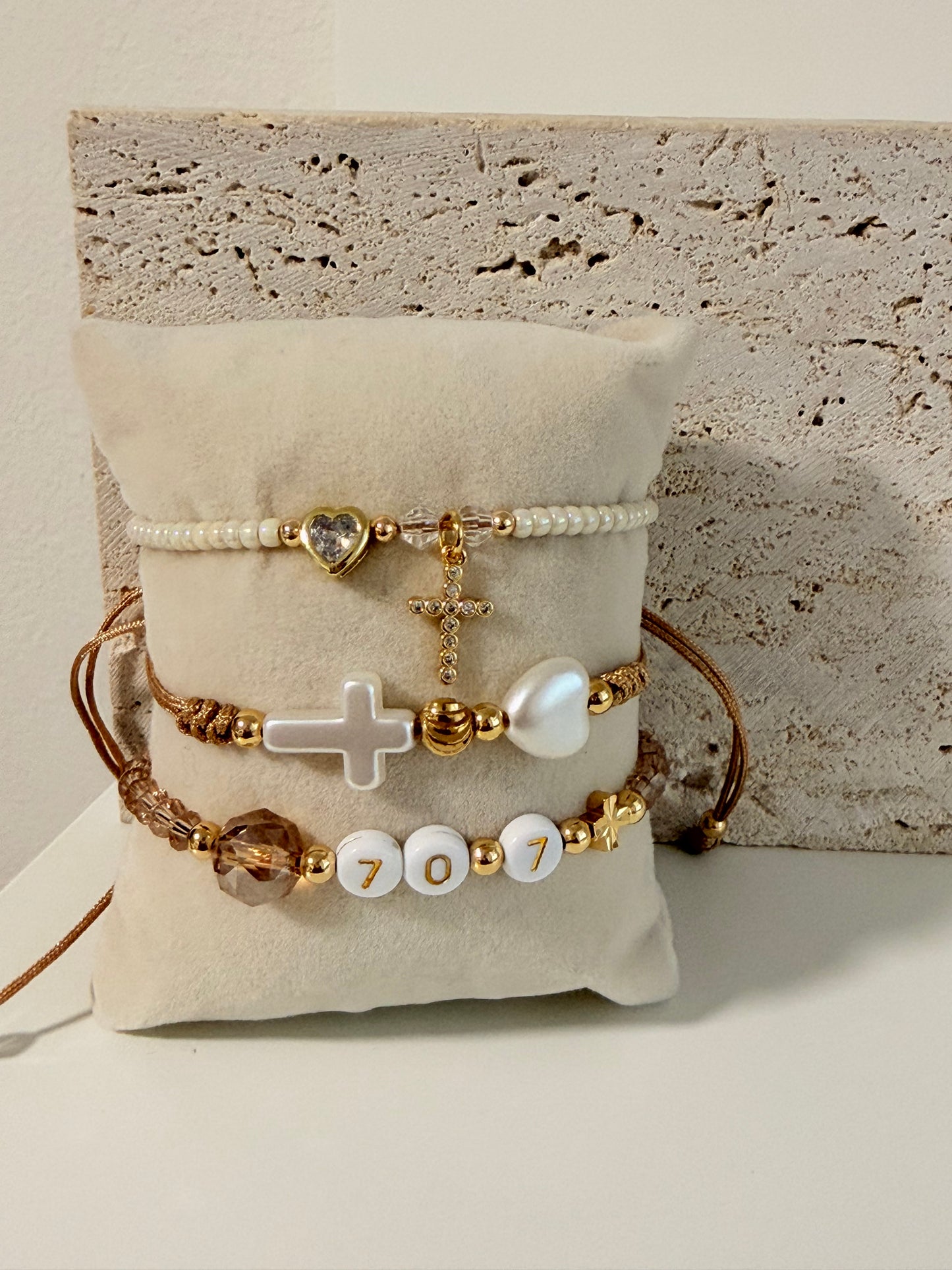 Bundle 3 Pulseras 🤍✨ Promesa, Amor Divino & 70/7