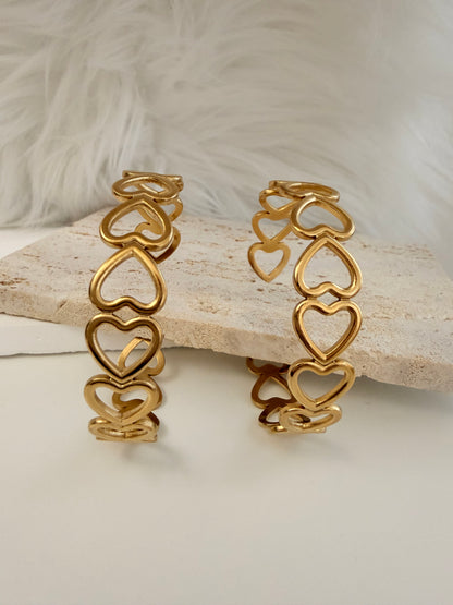 V Bangle