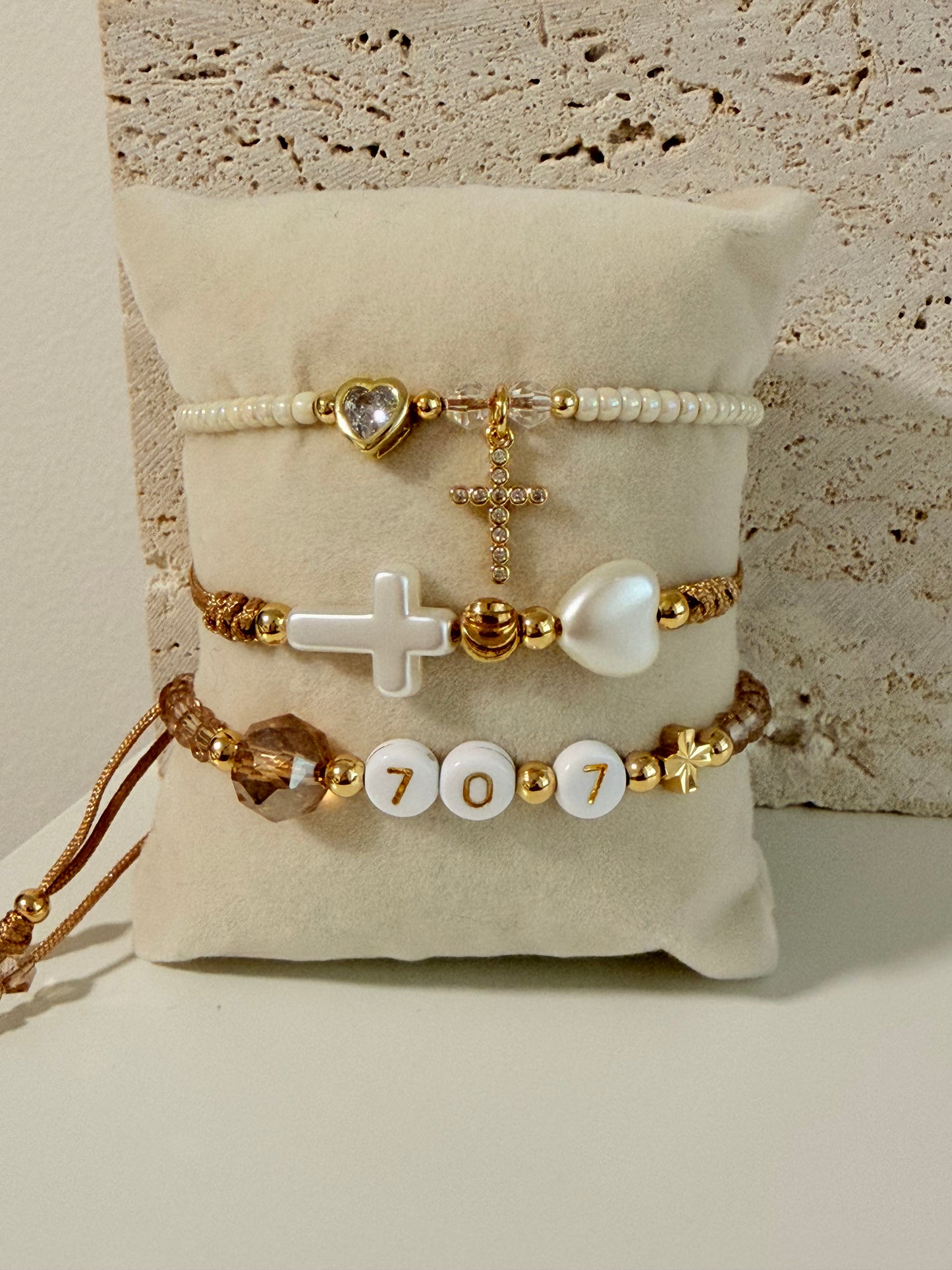Bundle 3 Pulseras 🤍✨ Promesa, Amor Divino & 70/7