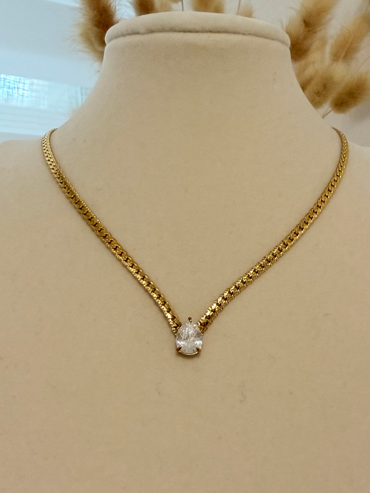 Lee Necklace