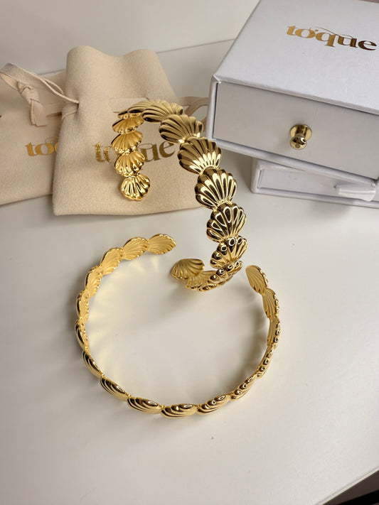 Coralito Cuff Bangle