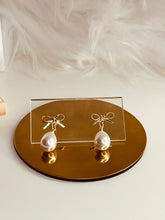 Load image into Gallery viewer, Bowknot Pearl Earrings
