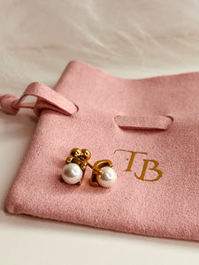 Pearl Studs