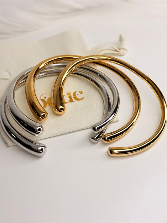 Reina Bangle