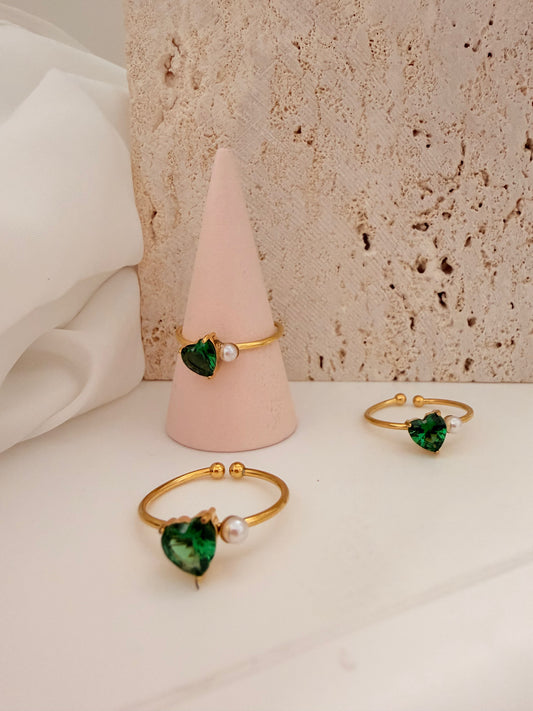 Heart Emerald Ring